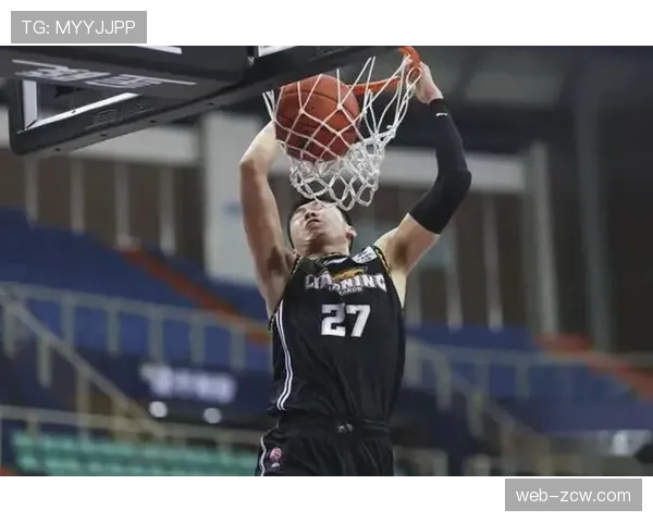 乌戈协防补位体系完善，外线压制弥补内线高度不足